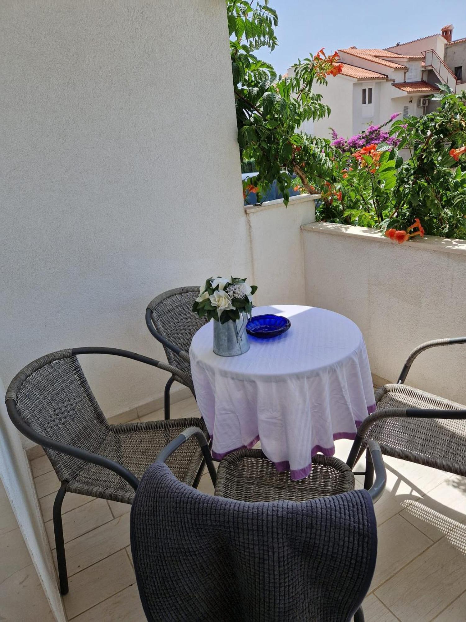 Apartmani Buba Подстрана Екстер'єр фото